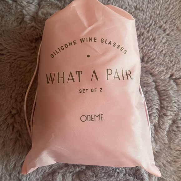 Odeme Silicone Wine Glasses - Picture 2 of 4